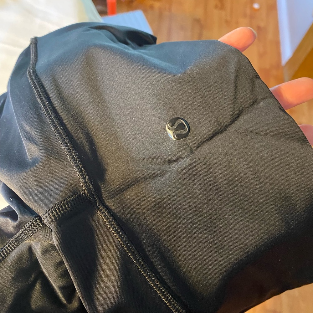 LULULEMON TechMesh ** Discontinued ** Wunder Under - Picture 6 of 11